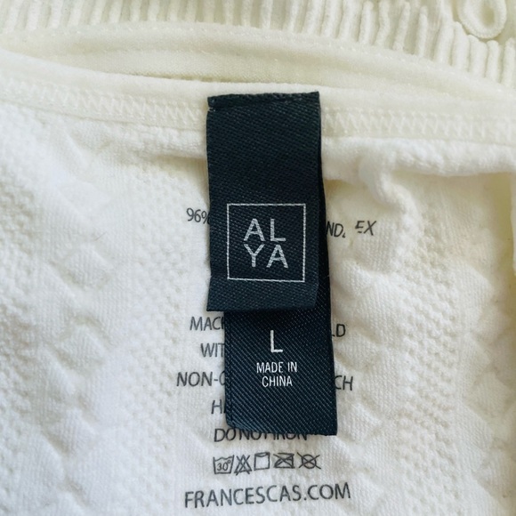 FRANCESCAS COLLECTIONS ALYA TEXTURED IVORY SPANDEX BLEND CROP TOP, SIZE LG - Picture 7 of 8